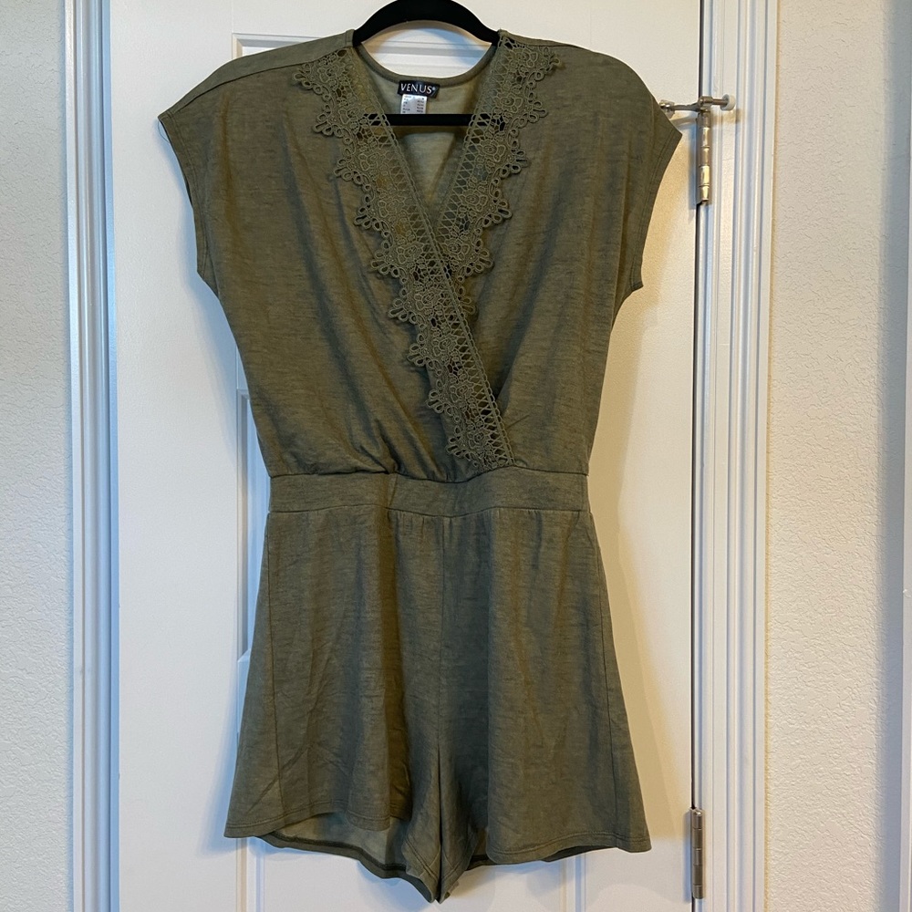 NWOT VENUS OLIVE GREEN ROMPER